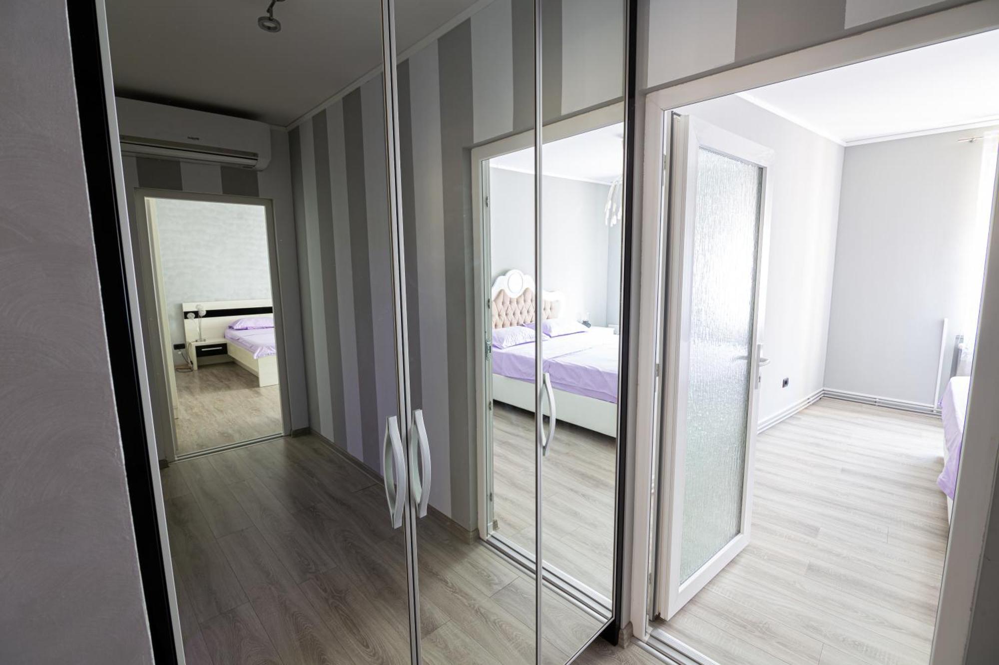Whitehouse Apartment อาราด ภายนอก รูปภาพ