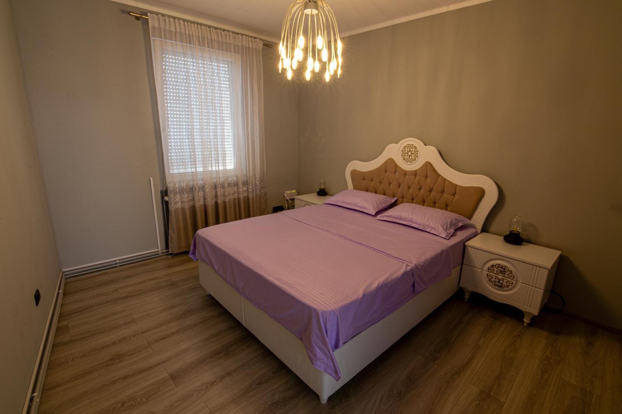 Whitehouse Apartment อาราด ภายนอก รูปภาพ